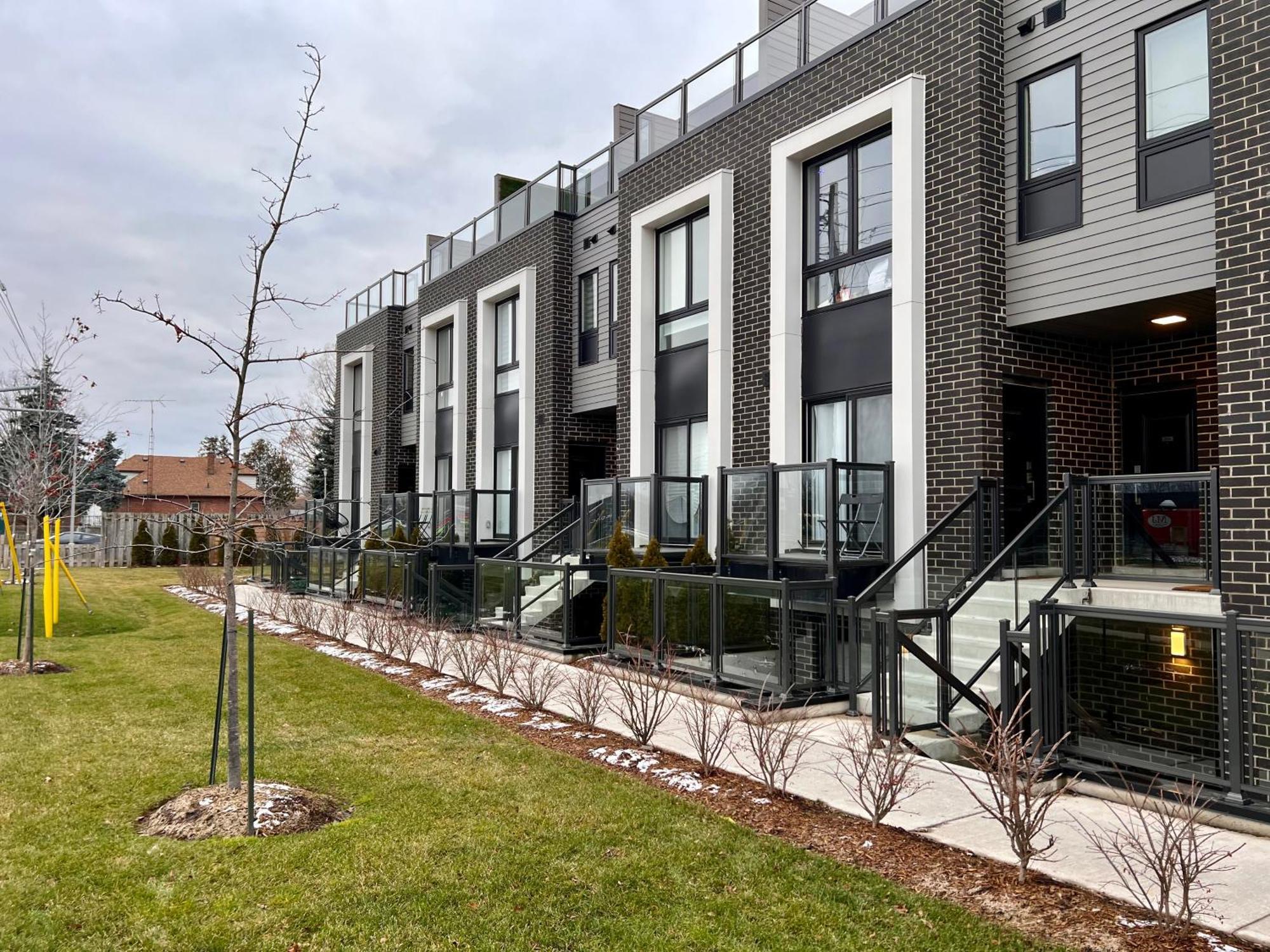 Niagara Getaway Across Fallsview Exterior photo